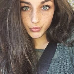 Meet your Posher, Alana